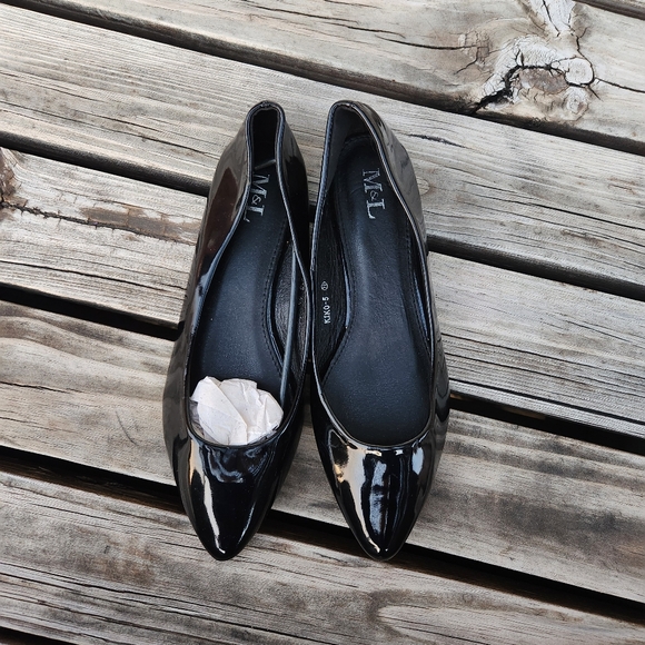 M&L Shoes - NWOT M&L Shiny Pounted Toe Ballet Flat Office Professional Work 7.5
